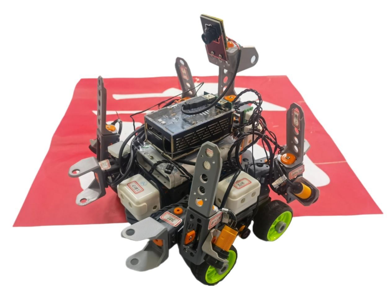 机电学子在第一届山东省高校智能机器人创意竞赛暨第五届中国高校智能